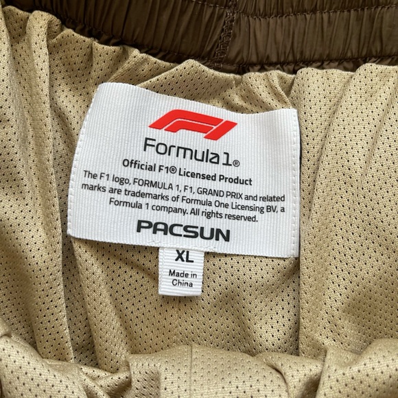 Brand New Formula 1 Not For Race Shorts Size Extra Large - Picture 3 of 5
